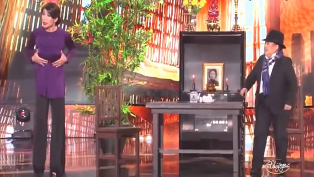 Biến cải lương mẫu mực thành hài nhảm 2 Biến cải lương mẫu mực thành hài nhảm
